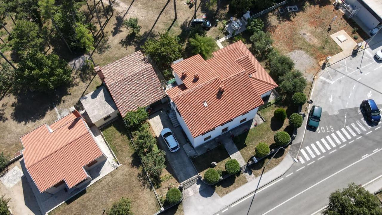 מלון פלומין House Kontus מראה חיצוני תמונה